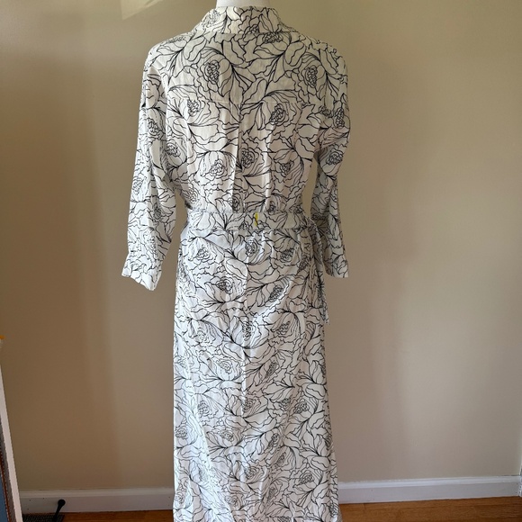 PASHMINA Women's Belted B&W Floral Print Midi Collared Button Down Dress - Picture 2 of 8